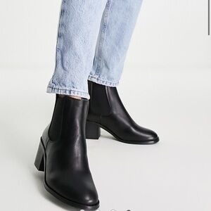 Asos Depp Block Heel Chelsea Boot‎ Leather size 7 Black